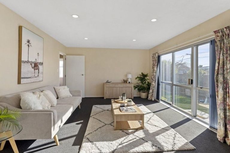 Photo of property in 1/20 Matlock Street, Woolston, Christchurch, 8062