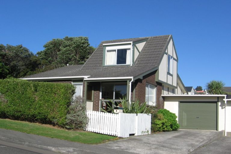 Photo of property in 4 Mallard Grove, Churton Park, Wellington, 6037