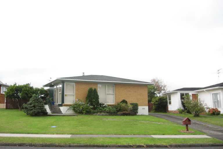 Photo of property in 32 Walworth Avenue, Pakuranga Heights, Auckland, 2010