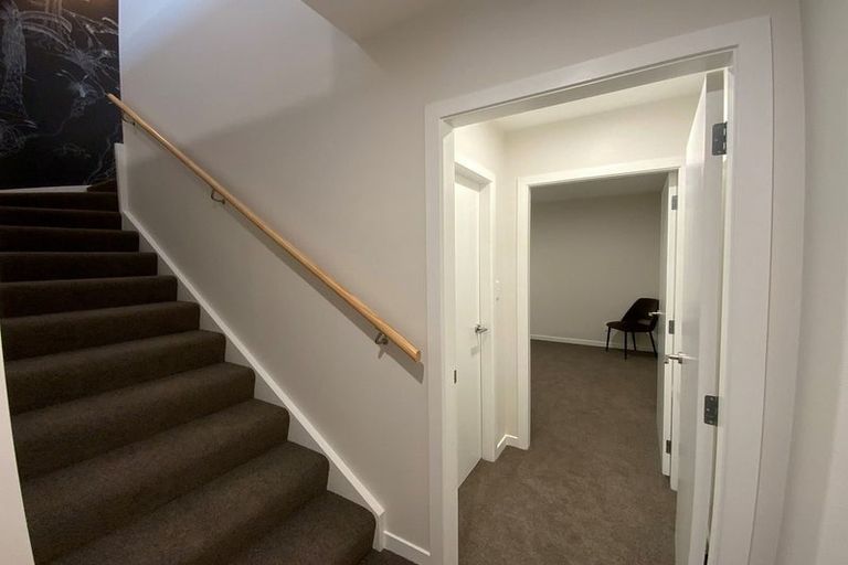 Photo of property in 3/229 Aro Street, Aro Valley, Wellington, 6021