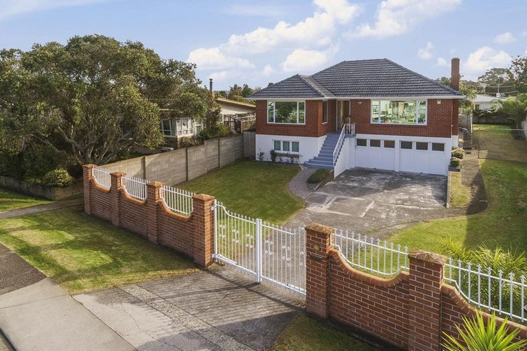 Photo of property in 444 Old Te Atatu Road, Te Atatu Peninsula, Auckland, 0610