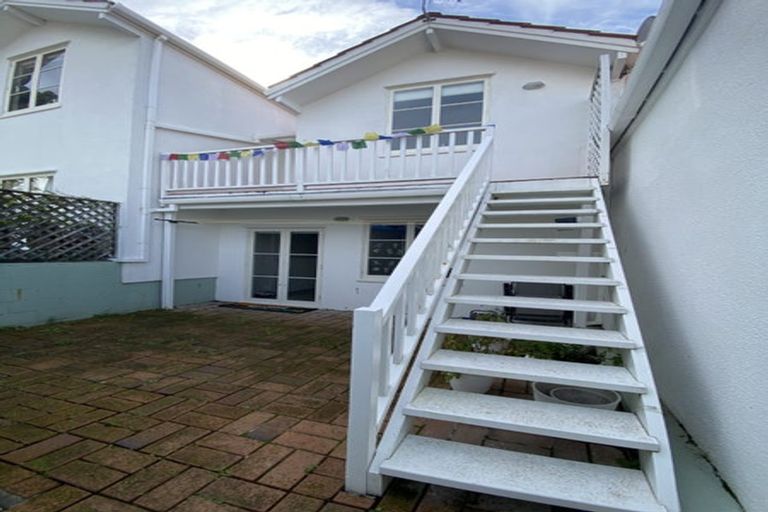 Photo of property in 6 Kilmister Avenue, Thorndon, Wellington, 6011