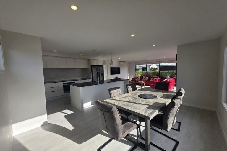 Photo of property in 76 Franks Way, Papamoa Beach, Papamoa, 3118