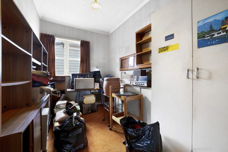 Photo of property in 70 The Parade, Island Bay, Wellington, 6023