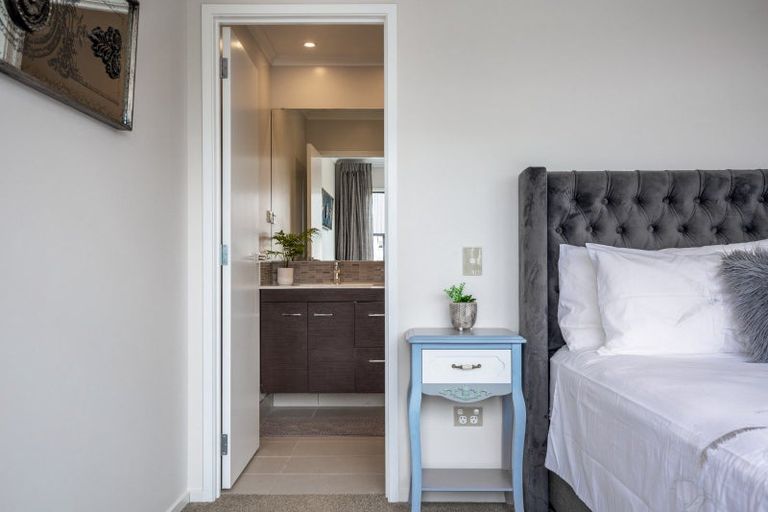 Photo of property in 31 Mapou Road, Hobsonville, Auckland, 0616