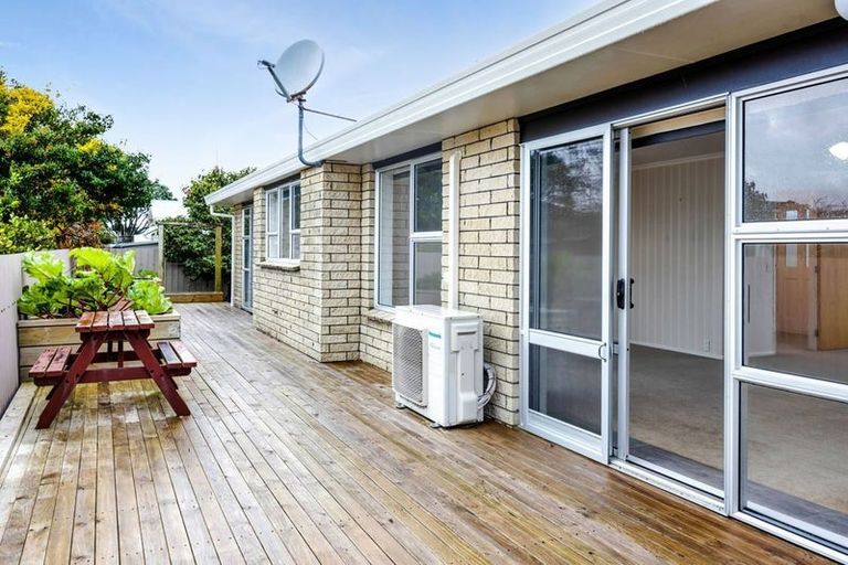 Photo of property in 6 Manse Street, Hawera, 4610