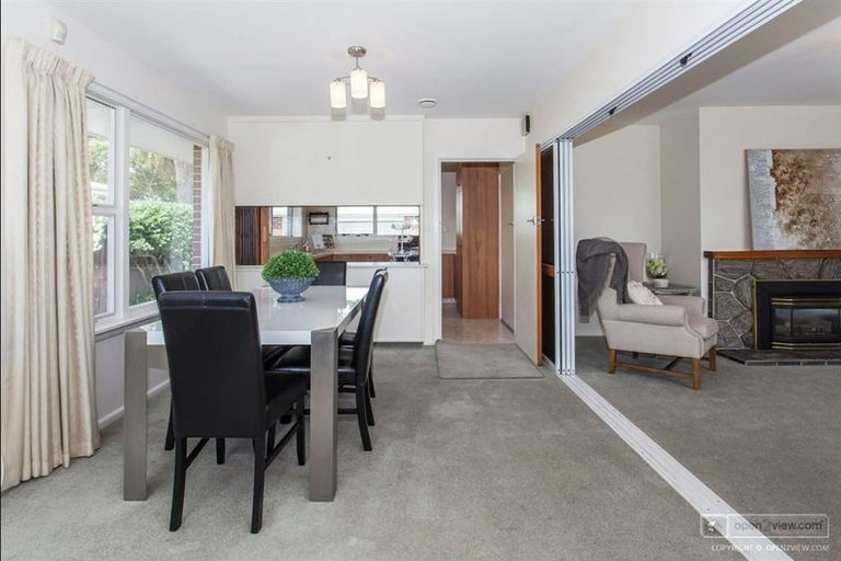 Photo of property in 42 Grahams Road, Ilam, Christchurch, 8041