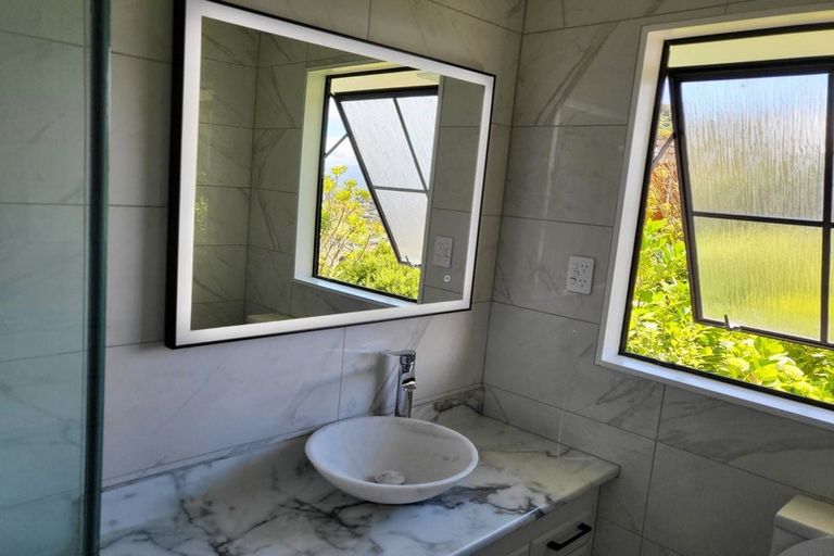 Photo of property in 30 Satara Crescent, Khandallah, Wellington, 6035