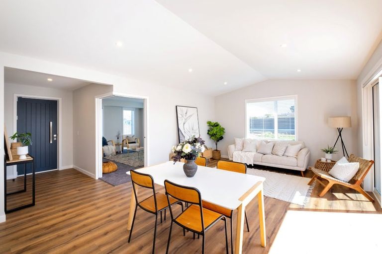 Photo of property in 12 George Yee Place, Taradale, 4112