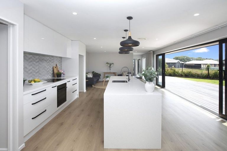 Photo of property in 14 Godley Place, Woodend, 7610