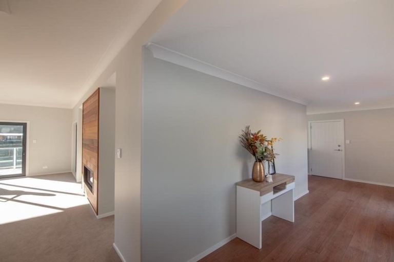 Photo of property in 16 Rochdale Drive, Churton Park, Wellington, 6037