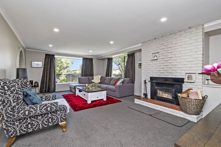 Photo of property in 55 Oriana Crescent, Hornby, Christchurch, 8042
