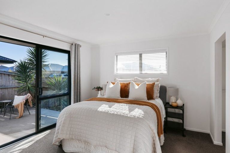 Photo of property in 27 Silver Fern Lane, Papamoa, 3118