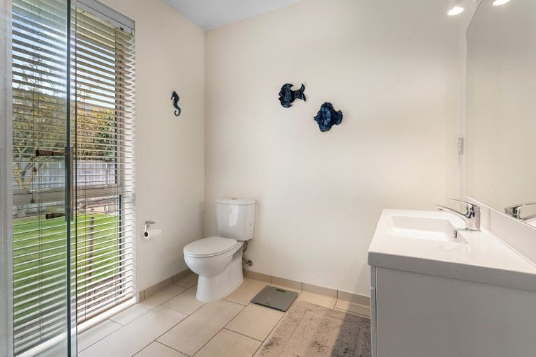 Photo of property in 38 Acacia Avenue, Rangiora, 7400