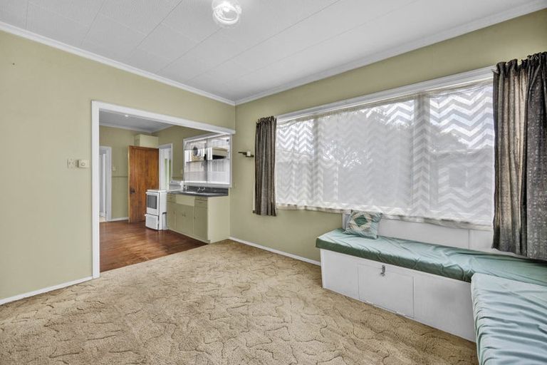 Photo of property in 77 Victoria Street, Hawera, 4610