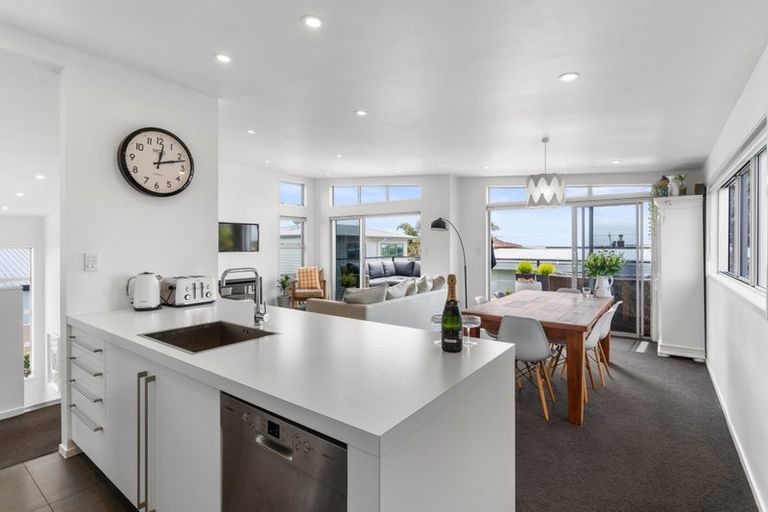 Photo of property in 109a Simpson Road, Papamoa Beach, Papamoa, 3118