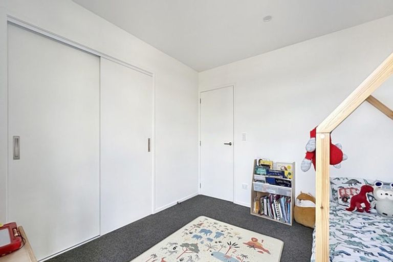 Photo of property in 30 Cessna Crescent, Mangere, Auckland, 2022