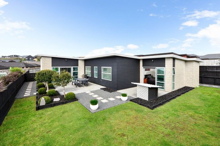 Photo of property in 112 Te Huia Drive, Flagstaff, Hamilton, 3210