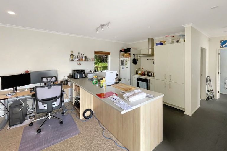 Photo of property in 54 Fortunatus Street, Brooklyn, Wellington, 6021