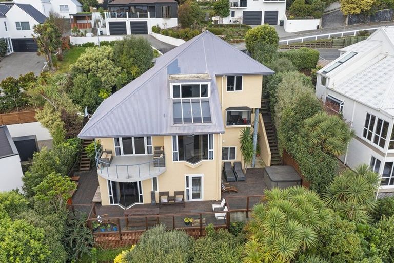 Photo of property in 102 Cannon Hill Crescent, Mount Pleasant, Christchurch, 8081