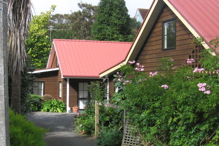 Photo of property in 60b Khandallah Road, Ngaio, Wellington, 6035