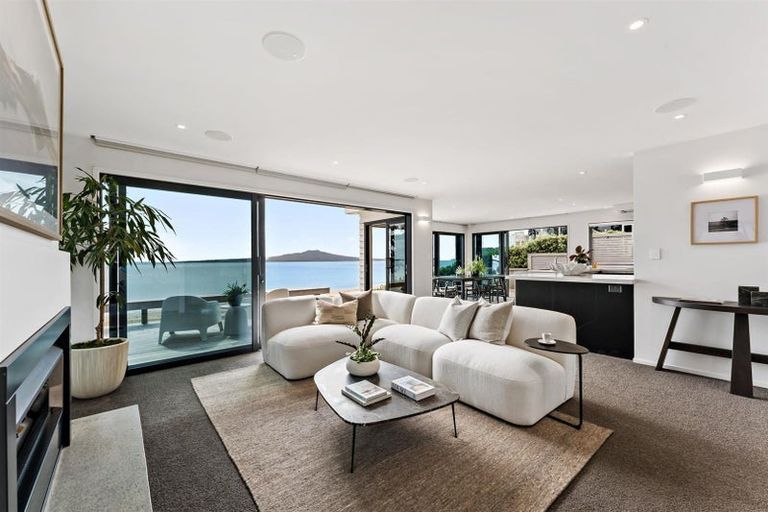 Photo of property in 1/11 William Street, Takapuna, Auckland, 0622