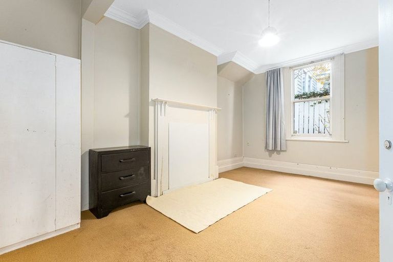 Photo of property in 13 Tinakori Road, Thorndon, Wellington, 6011