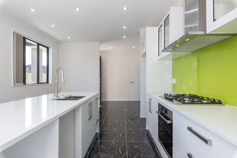 Photo of property in 19a Mackenzie Street, Te Atatu South, Auckland, 0610