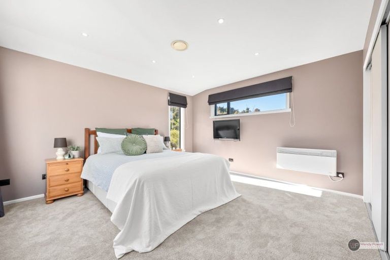 Photo of property in 67 Mount Marua Way, Timberlea, Upper Hutt, 5018