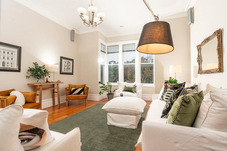 Photo of property in 64 Glenmore Street, Northland, Wellington, 6012