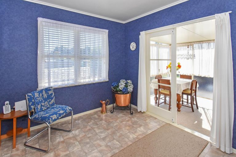 Photo of property in 2 Berwyn Avenue, Takanini, 2112