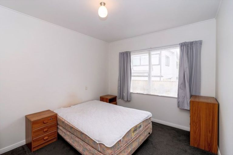 Photo of property in 58 Broderick Road, Johnsonville, Wellington, 6037