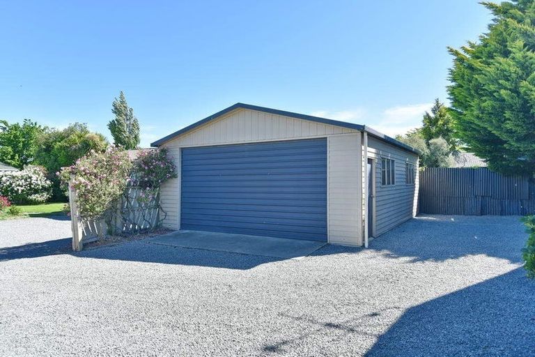 Photo of property in 69 Kowhai Avenue, Rangiora, 7400