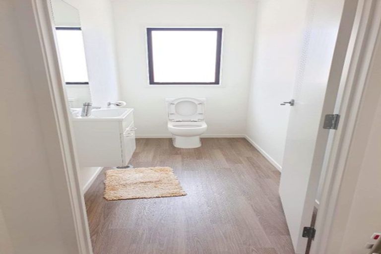 Photo of property in 19u4 Dowding Street, Melville, Hamilton, 3206