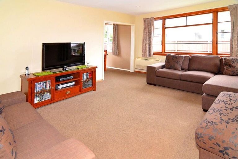 Photo of property in 35 Farrington Avenue, Bishopdale, Christchurch, 8053