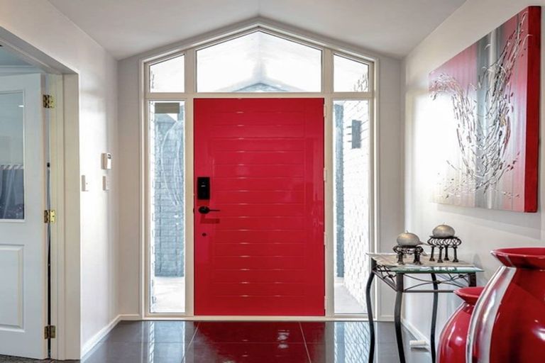 Photo of property in 6 John Brooke Crescent, East Tamaki Heights, Auckland, 2016