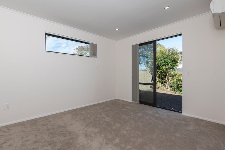 Photo of property in 19a Mackenzie Street, Te Atatu South, Auckland, 0610