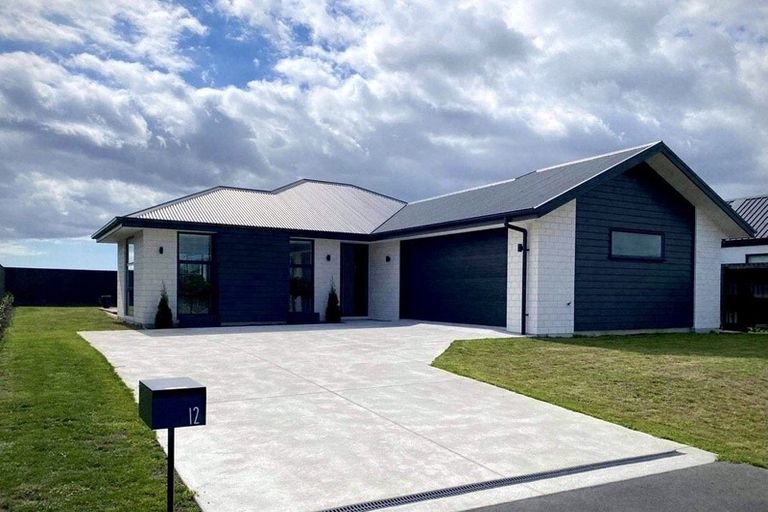 Photo of property in 12 Romanee Lane, Wigram, Christchurch, 8025