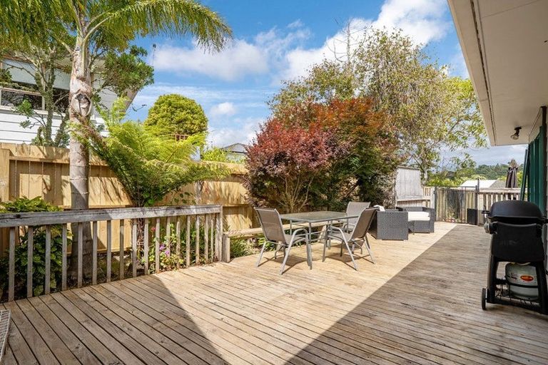Photo of property in 4 Spinella Drive, Bayview, Auckland, 0629
