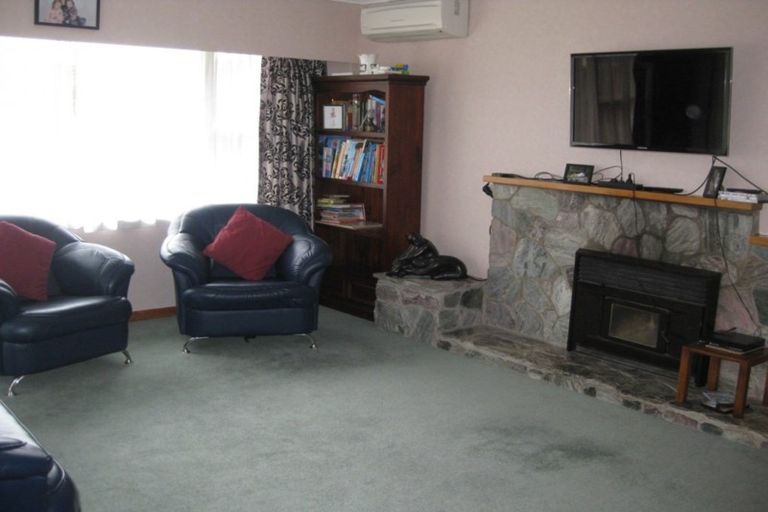 Photo of property in 5 James Street, Dannevirke, 4930