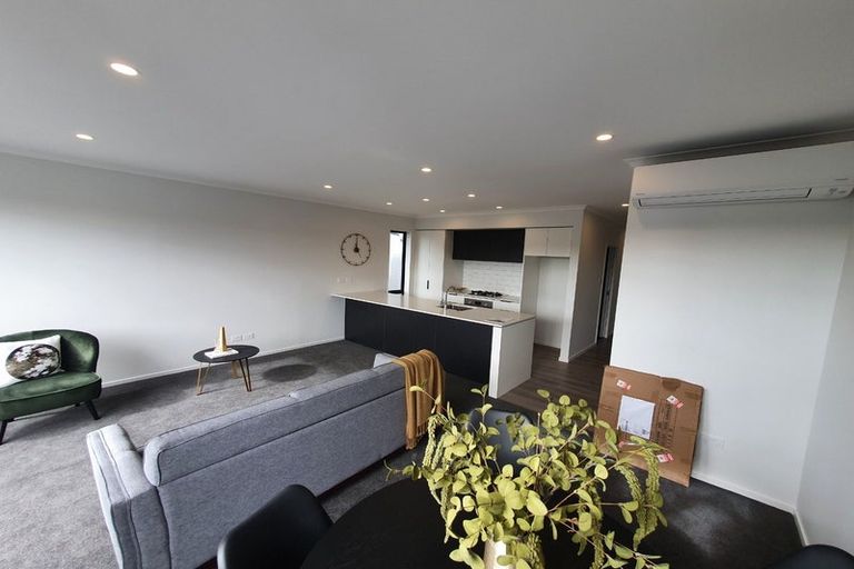 Photo of property in 18 Shortfin Place, Flat Bush, Auckland, 2019