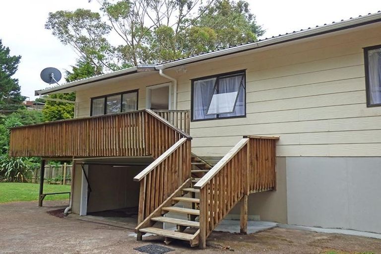 Photo of property in 8 Woodside Road, Massey, Auckland, 0614