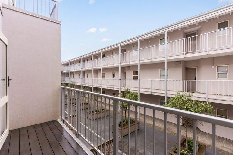 Photo of property in Luxford Villas, 108/72 Herald Street, Berhampore, Wellington, 6023