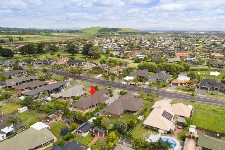 Photo of property in 27 Sovereign Drive, Papamoa Beach, Papamoa, 3118