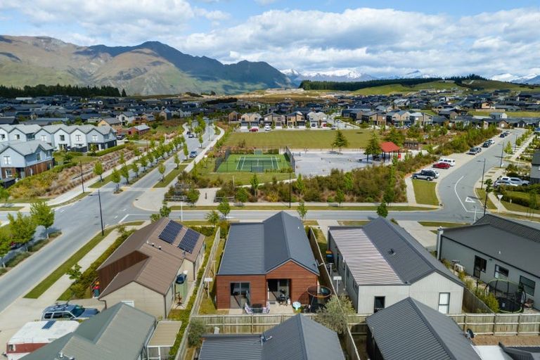 Photo of property in 4 Mount Burke Street, Wanaka, 9305