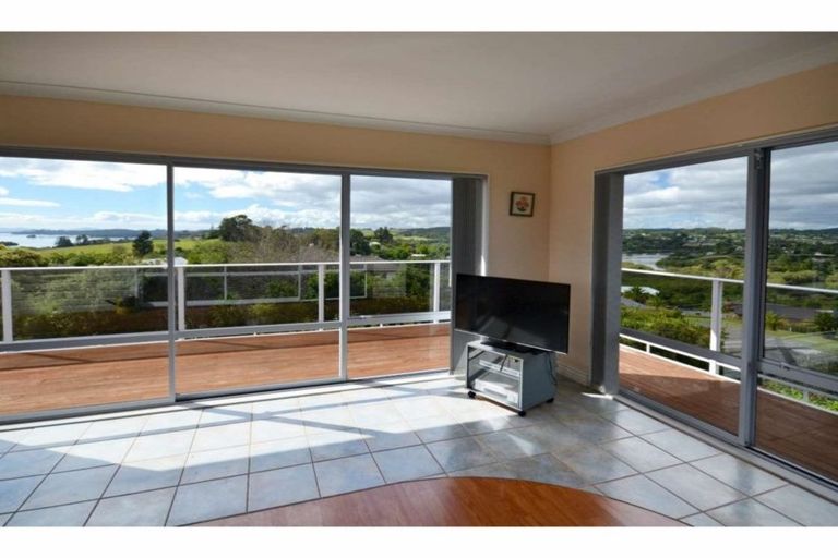 Photo of property in 10 Newton Watts Drive, Kerikeri, 0294