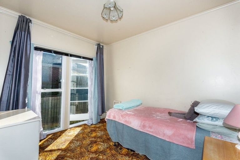 Photo of property in 102 Yaldhurst Road, Sockburn, Christchurch, 8042