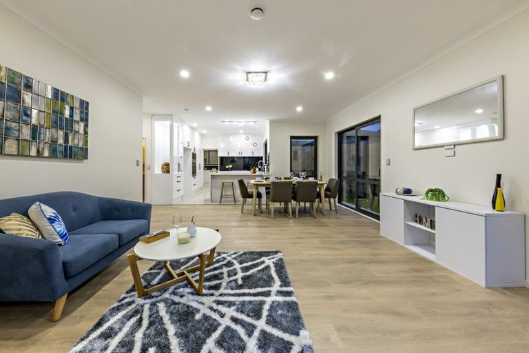 Photo of property in 4 Nanleen Rise, Manurewa, Auckland, 2105