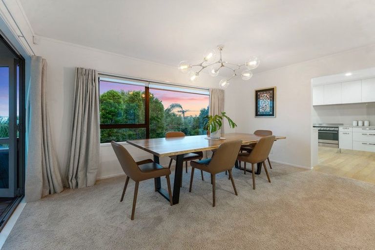 Photo of property in 1/23 Park Rise, Campbells Bay, Auckland, 0630