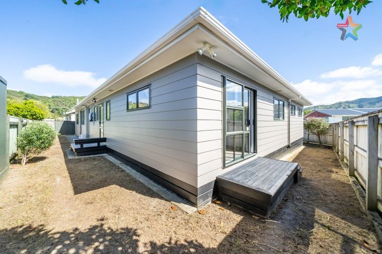 Photo of property in 5b Kilkenny Grove, Wainuiomata, Lower Hutt, 5014